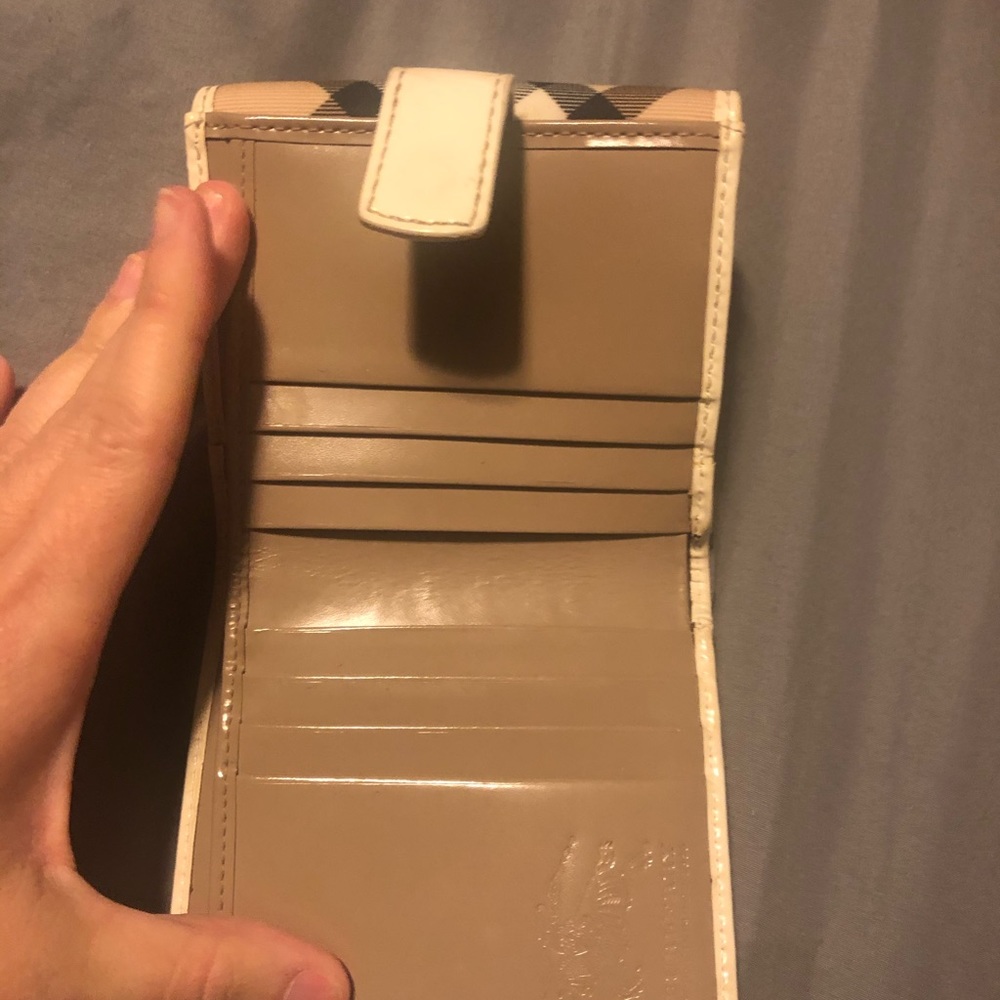 Burberry Beige and Black Checkered Wallet - Picture 5 of 7